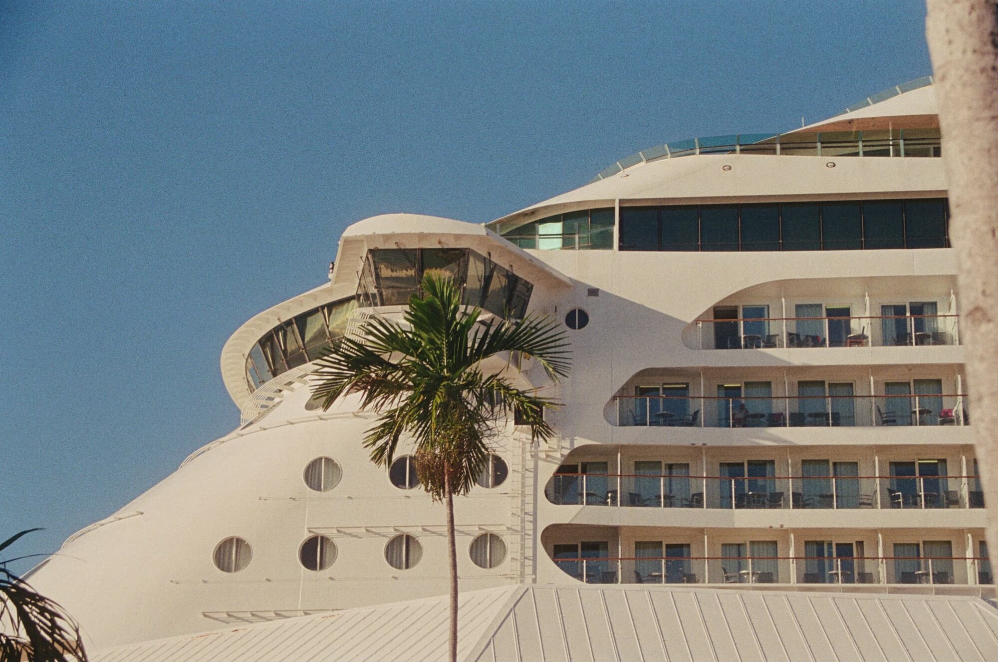 Bahamas, Ultramax — hero image